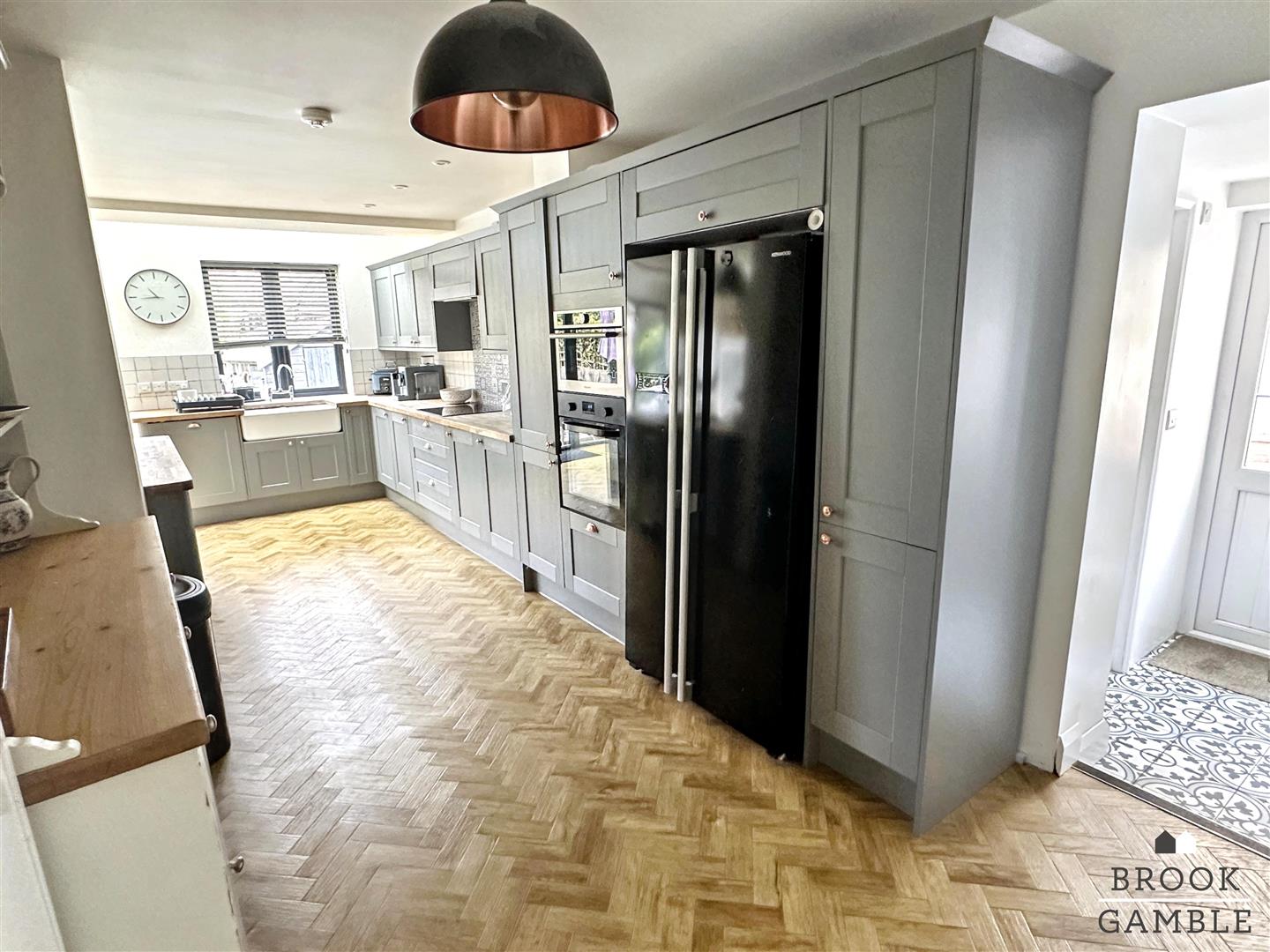 3 Bedroom House. Lawns Avenue in Eastbourne,  8